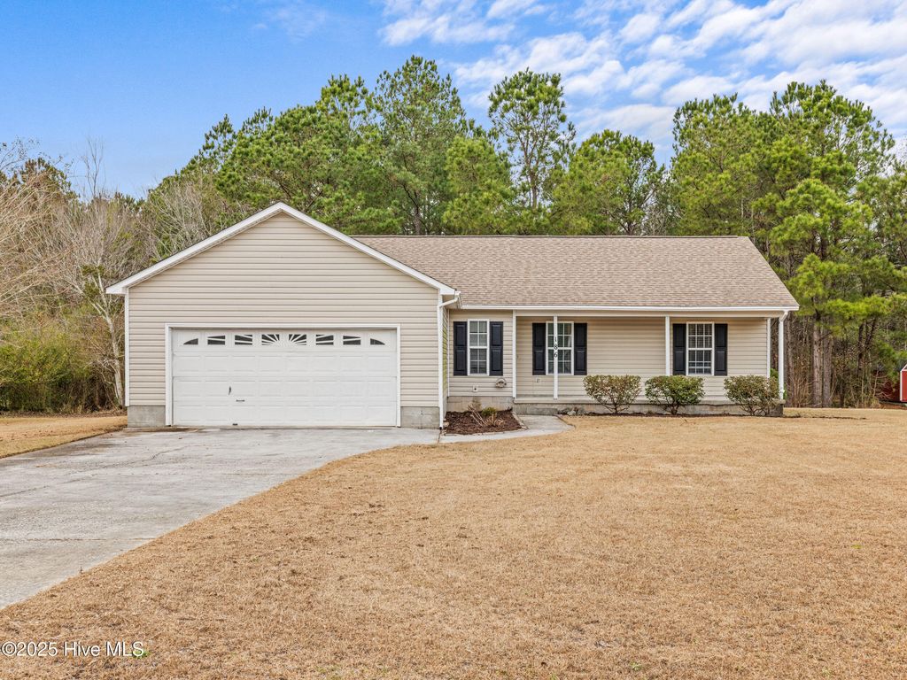 Photo of 186 Liberty Park Road, Jacksonville, NC 28540 (MLS # 100546613)