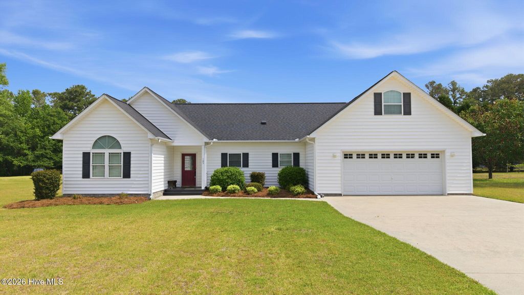 Photo of 105 Waters Way Way, Washington, NC 27889 (MLS # 100571746)