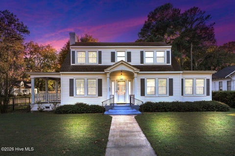 Photo of 120 E John Street, Mount Olive, NC 28365 (MLS # 100613039)