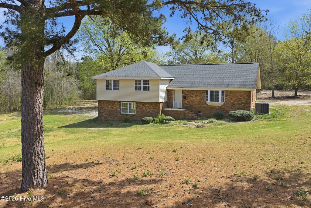 Photo of 210 Oak Ridge Church Road, Hamlet, NC 28345 (MLS # 100564527)