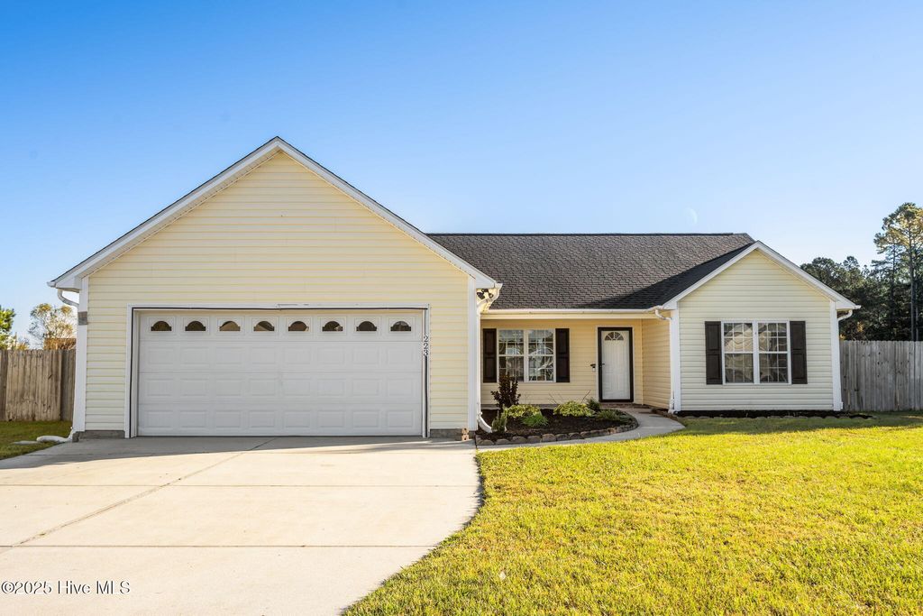 Photo of 223 Cherry Blossom Drive, Richlands, NC 28574 (MLS # 100539227)