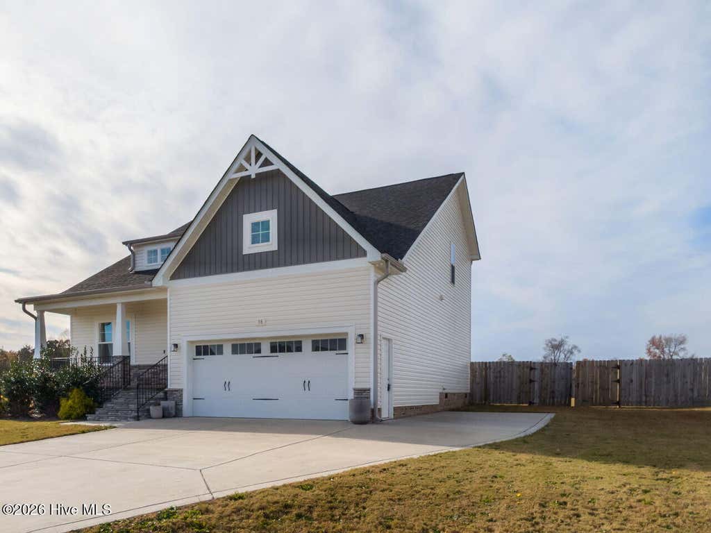 Photo of 38 Muscadine Way, Smithfield, NC 27577 (MLS # 100585249)