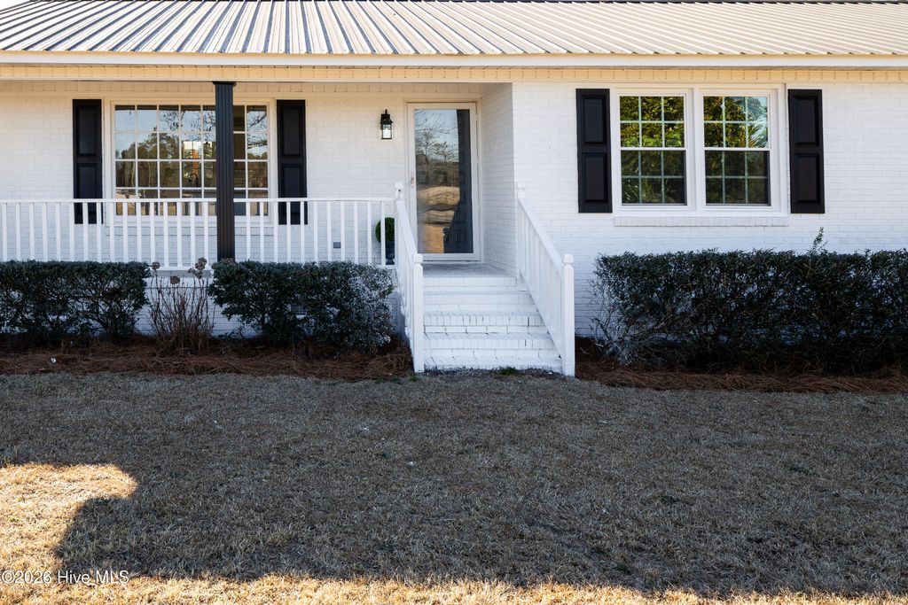 Photo of 1503 Honrine Road, Clinton, NC 28328 (MLS # 100550323)