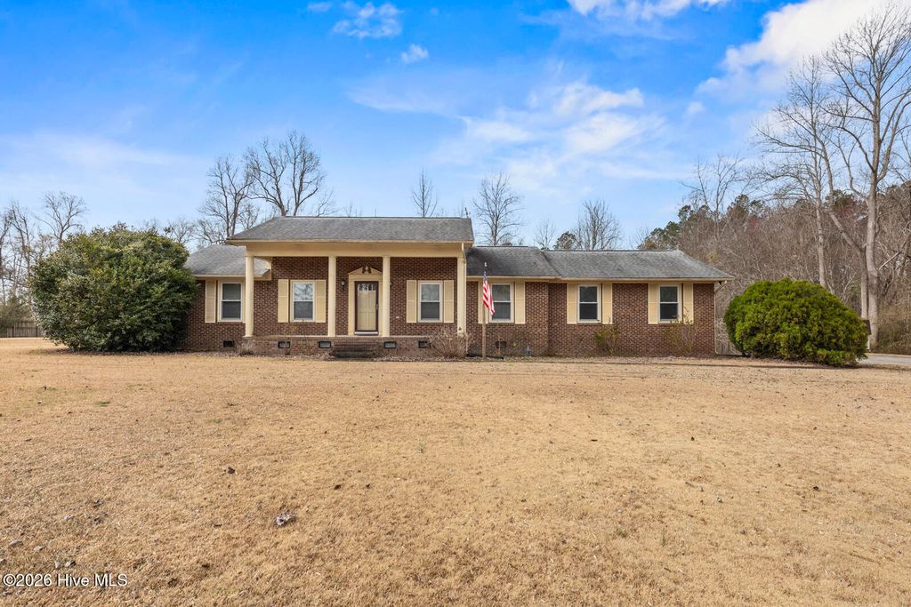 Photo of 1541 Belgrade-Swansboro Road, Maysville, NC 28555 (MLS # 100557600)