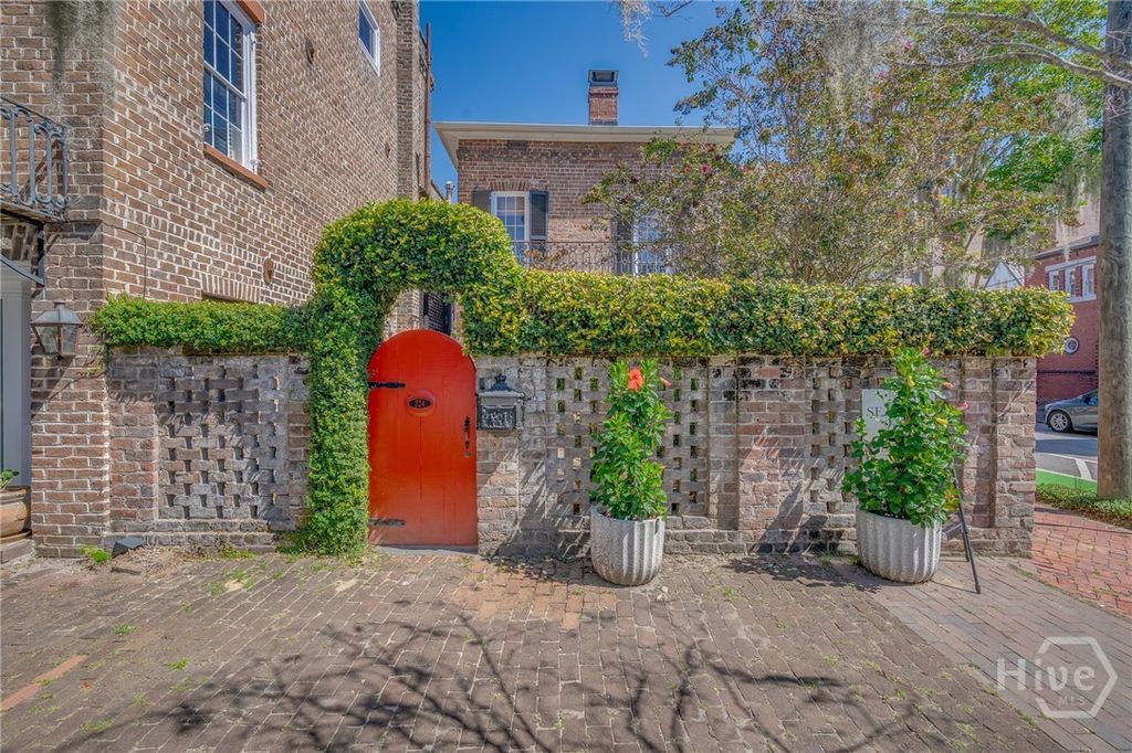 Photo of 224 E Gordon Street, Savannah, GA 31401 (MLS # SA346874)