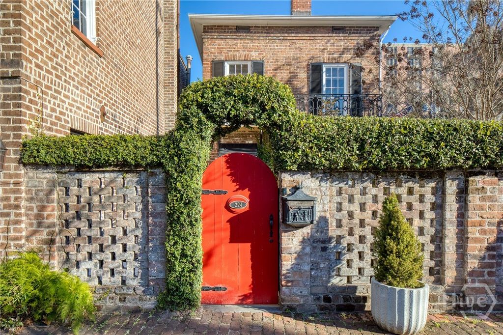 Photo of 224 E Gordon Street, Savannah, GA 31401 (MLS # SA346874)