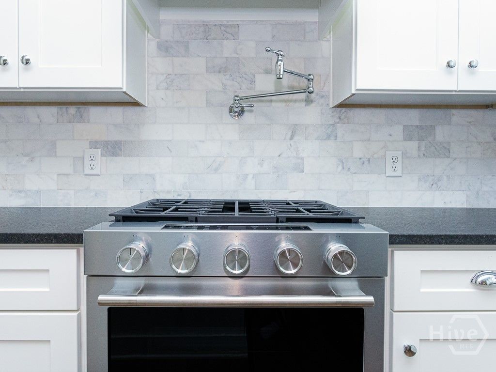 Photo of 809 E 36th Street, Savannah, GA 31401 (MLS # SA355989)