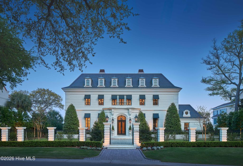 Photo of 2316 Ocean Point Drive, Wilmington, NC 28405 (MLS # 100569177)