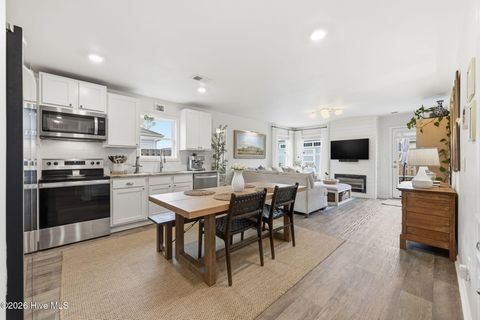 Tiny photo for 302 Cleat Drive, Surf City, NC 28445 (MLS # 100573694)