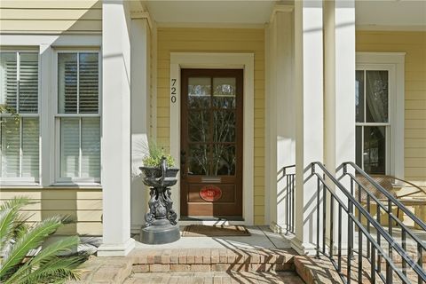 Townhouse For Sale - 720 Tattnall Street<br/> Chatham County, Savannah, GA 31401