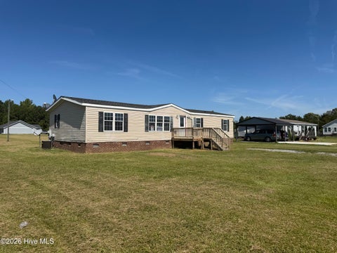 Mobile Home For Sale - 2976 Bynum Farm Road<br/> Pinetops, NC 27864