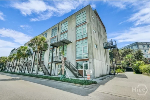 555 Berrien Street Unit C