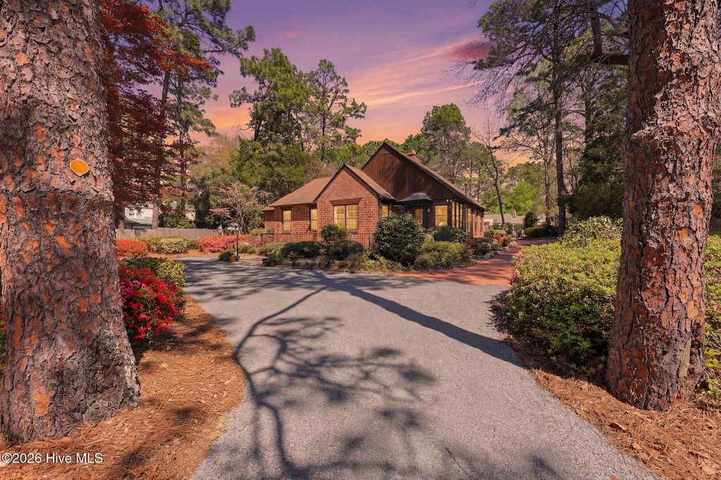 Photo of 535 E Morganton Road, Southern Pines, NC 28387 (MLS # 100563232)
