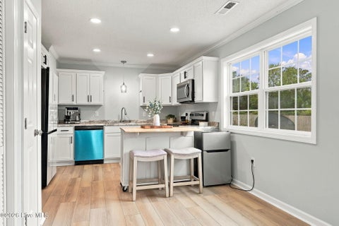 Tiny photo for 77 Crown Point Road, Hubert, NC 28539 (MLS # 100610389)