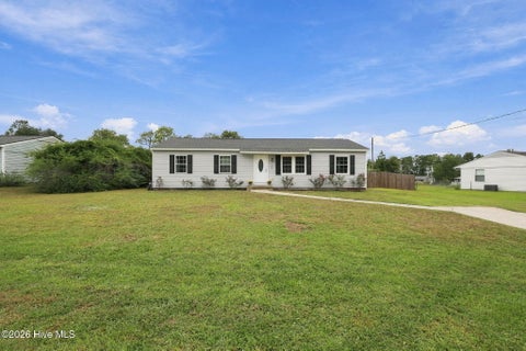 Tiny photo for 77 Crown Point Road, Hubert, NC 28539 (MLS # 100610389)