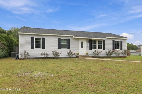 Tiny photo for 77 Crown Point Road, Hubert, NC 28539 (MLS # 100610389)
