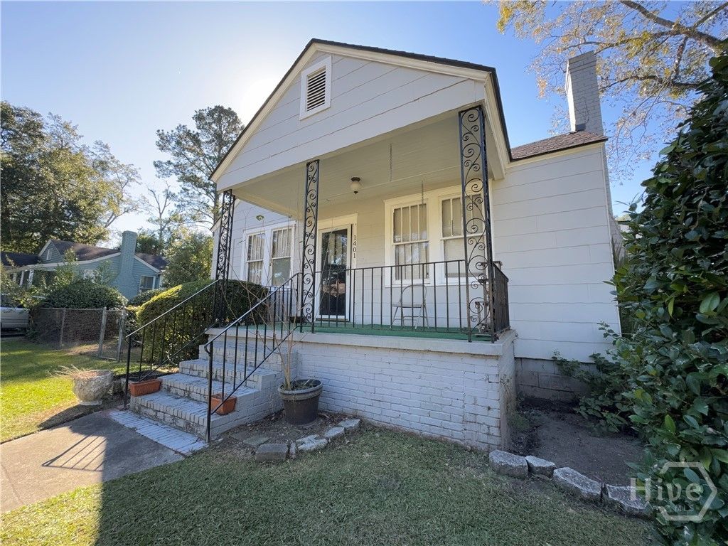 Photo of 1401 NE 36th Street, Savannah, GA 31404 (MLS # SA343116)