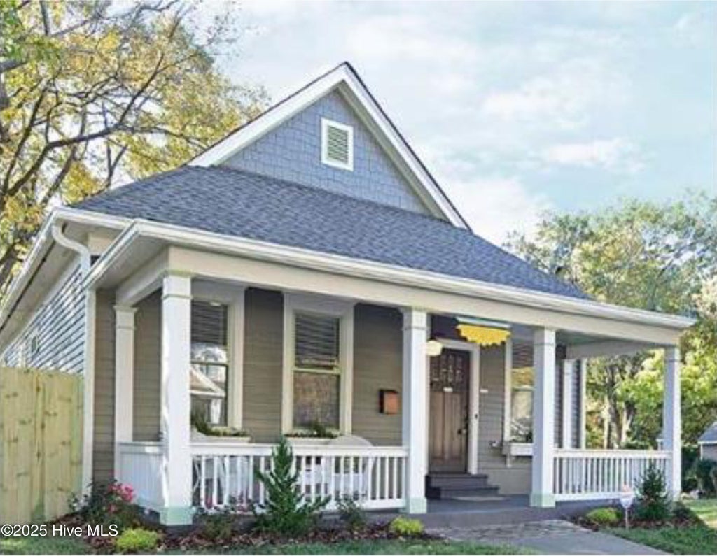 Photo of 313 Anderson Street, Wilmington, NC 28401 (MLS # 100526254)