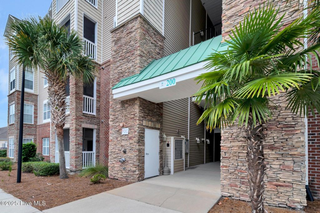 Photo of 200 Gateway Condos Drive #225, Surf City, NC 28445 (MLS # 100534929)