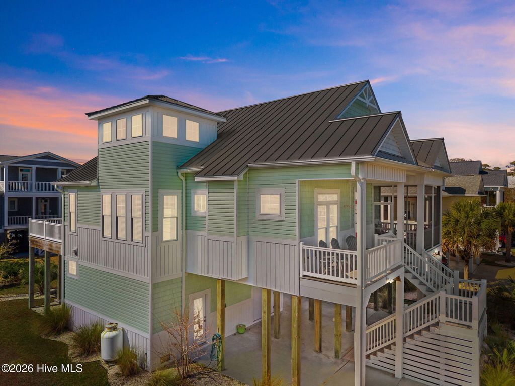Photo of 111 SE 44th Street, Oak Island, NC 28465 (MLS # 100562784)