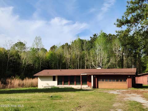 Homes For Sale - 1367 Wintergreen Road<br/> Craven County, Cove City, NC 28523