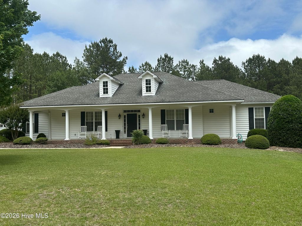 Photo of 139 Broken Ridge Trail, West End, NC 27376 (MLS # 100576516)