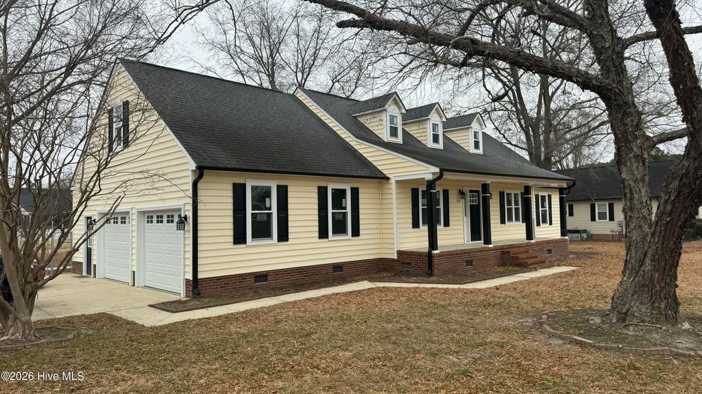 Photo of 1847 N Nc 111 Highway N, Goldsboro, NC 27530 (MLS # 100536802)