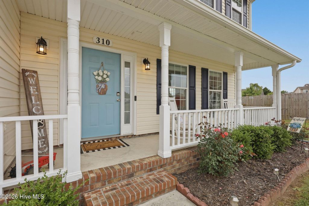 Photo of 310 Combine Court, Richlands, NC 28574 (MLS # 100571444)