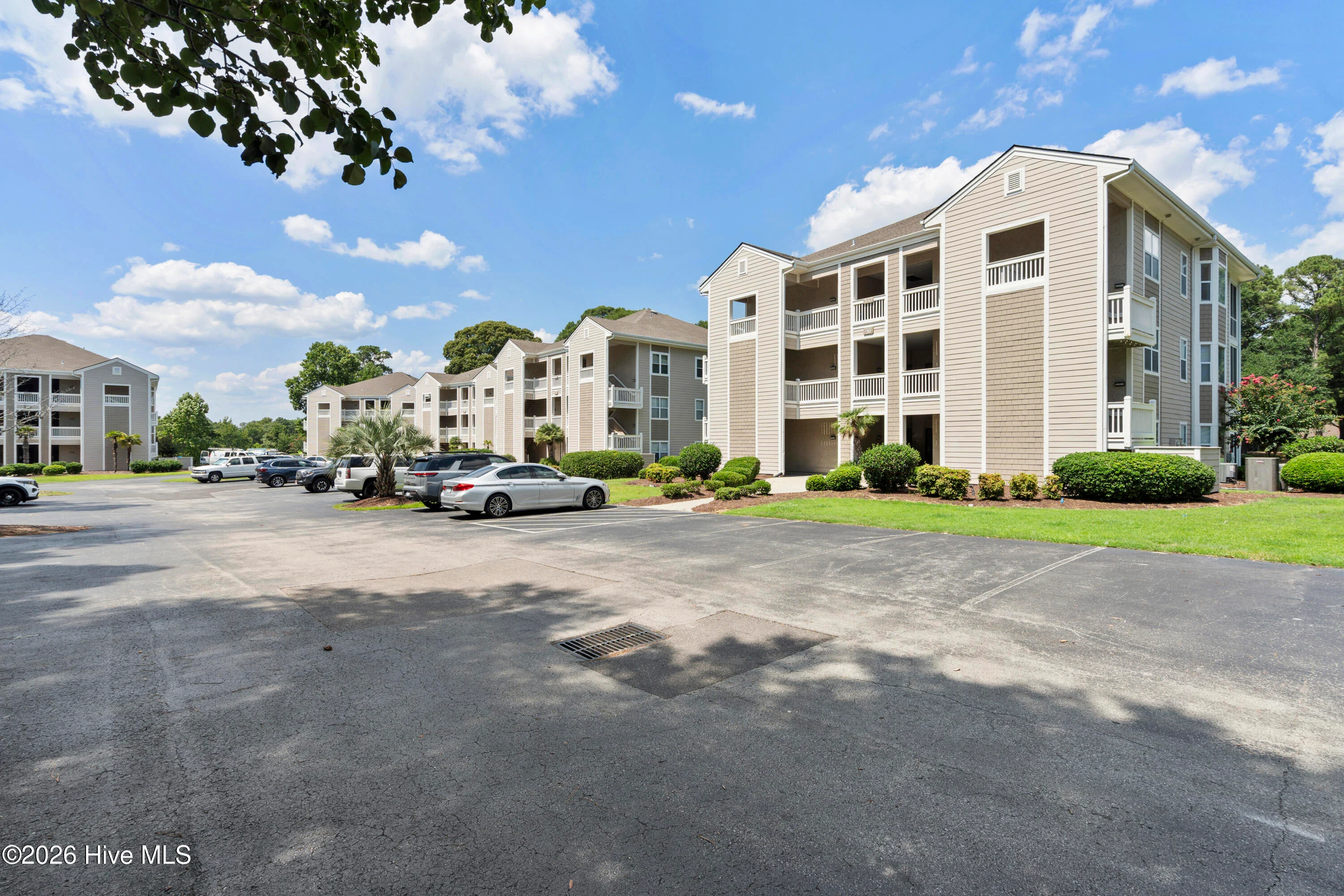 233 Kings Trail Unit # 2006