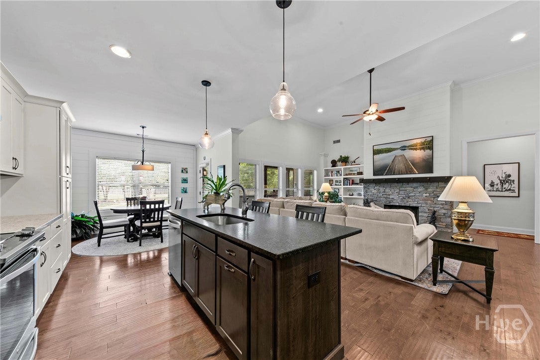 1461 Westminster Way
