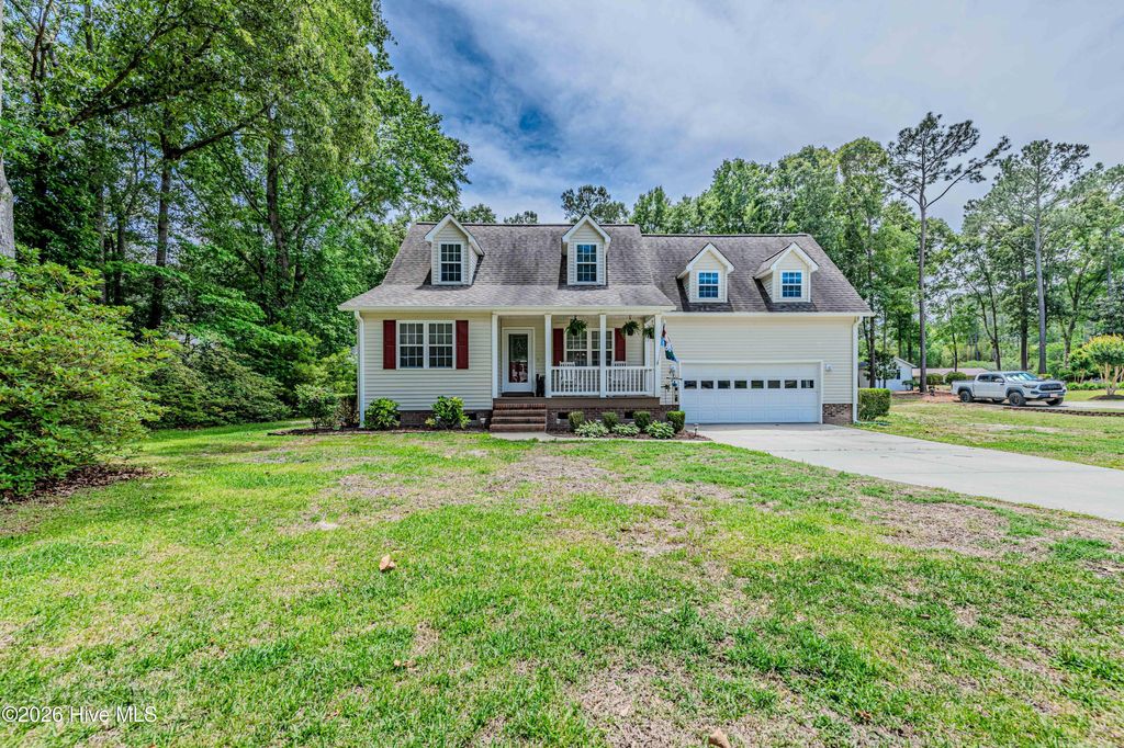 Photo of 548 Deer Run Road, New Bern, NC 28562 (MLS # 100574311)