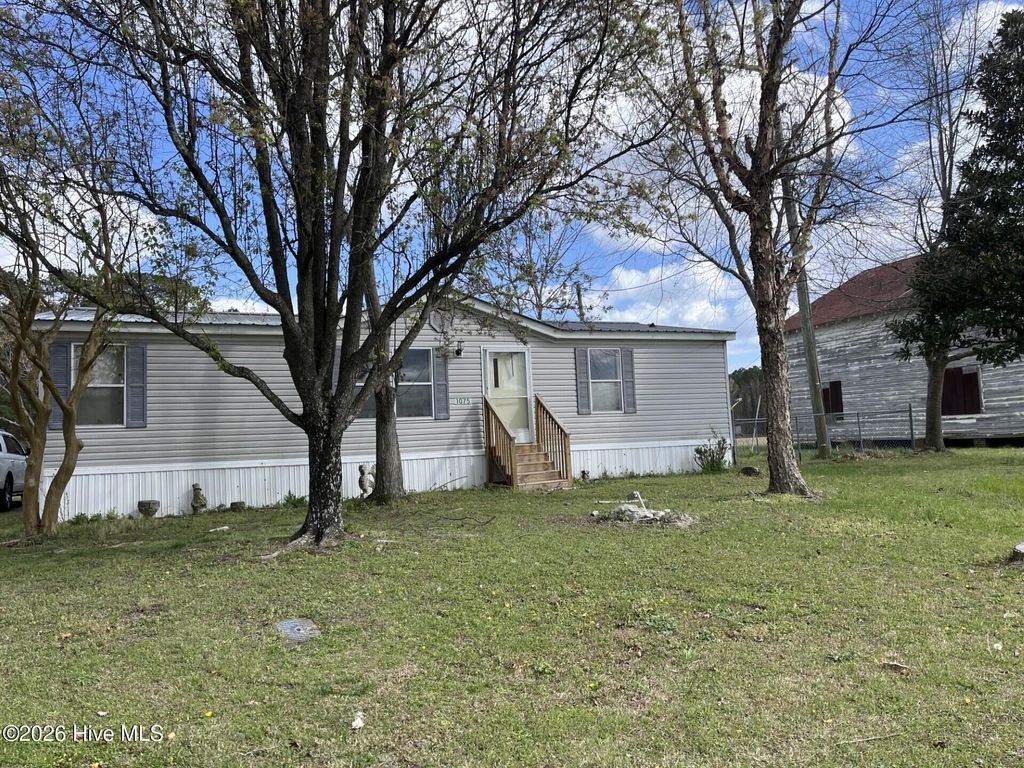 Photo of 1111 Evan Perry Road, Jamesville, NC 27846 (MLS # 100565081)