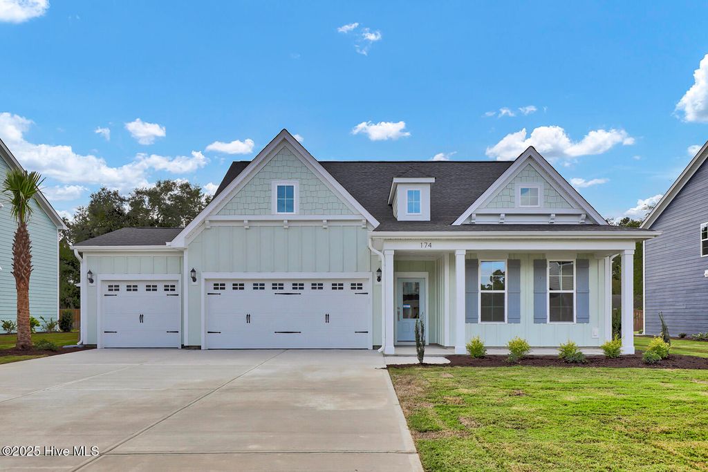 Photo of 174 Planters Walk, Hampstead, NC 28443 (MLS # 100514994)