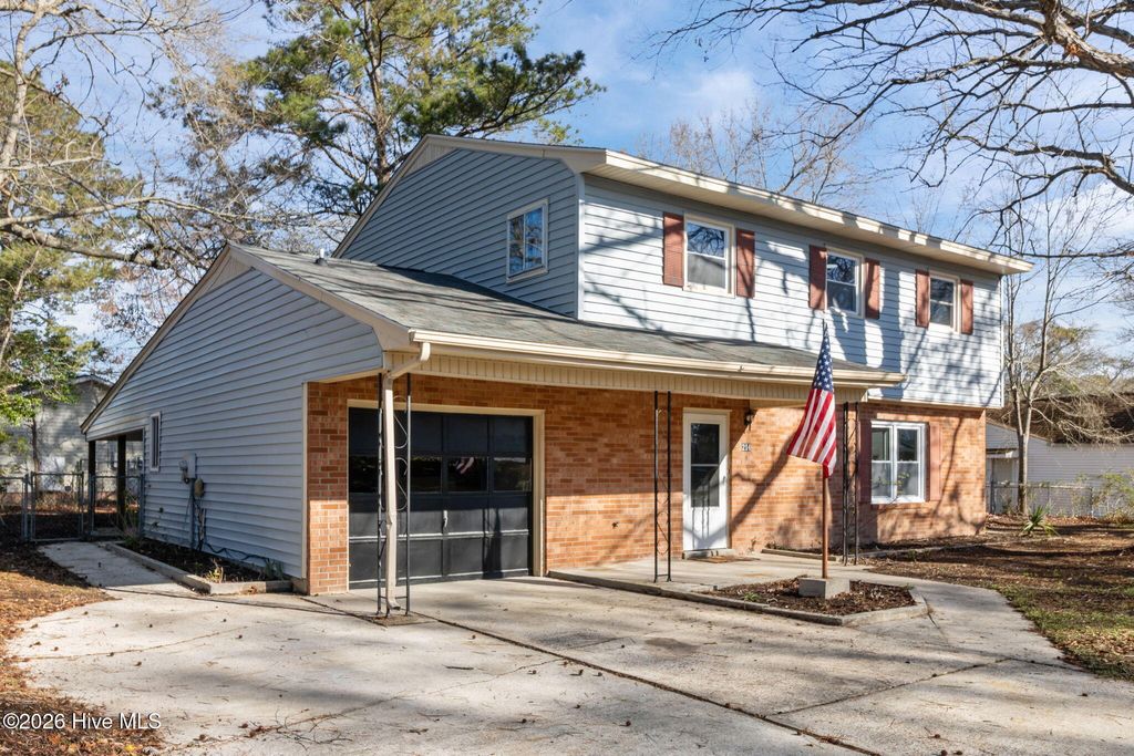 Photo of 214 Kerry Court, Jacksonville, NC 28546 (MLS # 100560712)