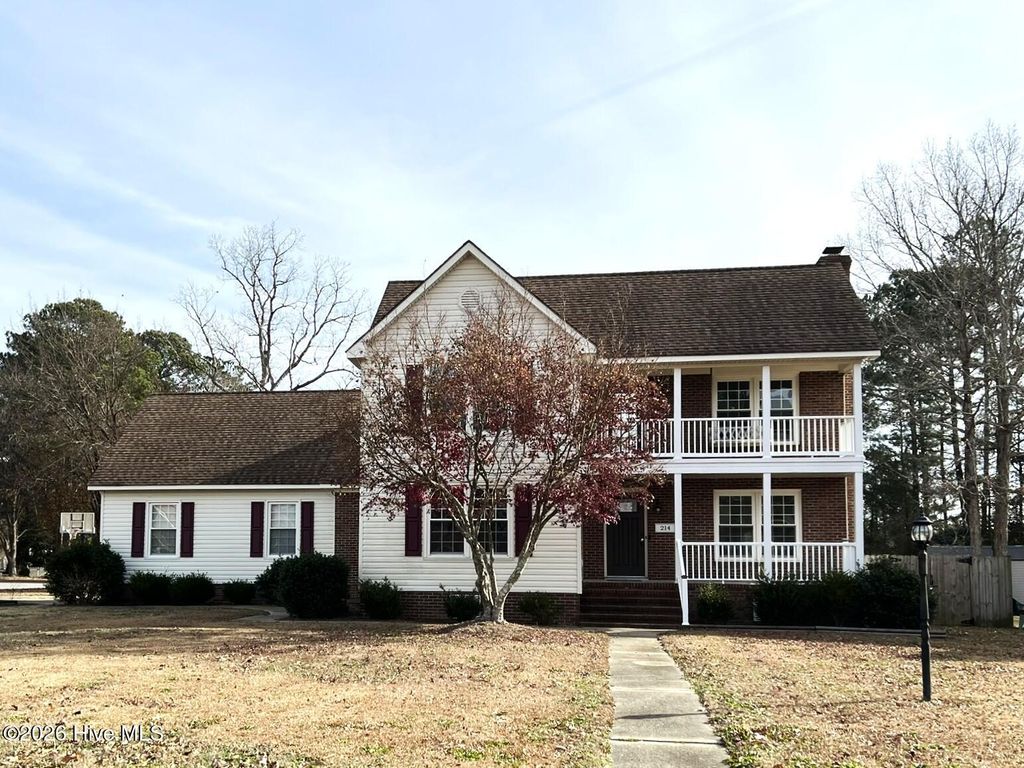 Photo of 214 E Raintree Lane, Goldsboro, NC 27534 (MLS # 100555709)
