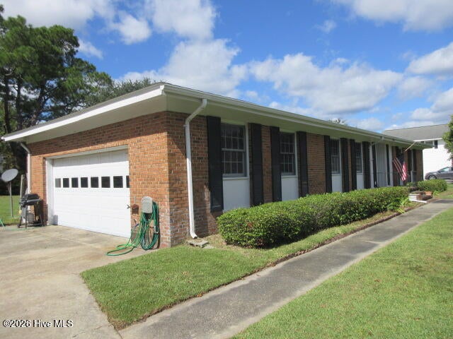 2211 North Road