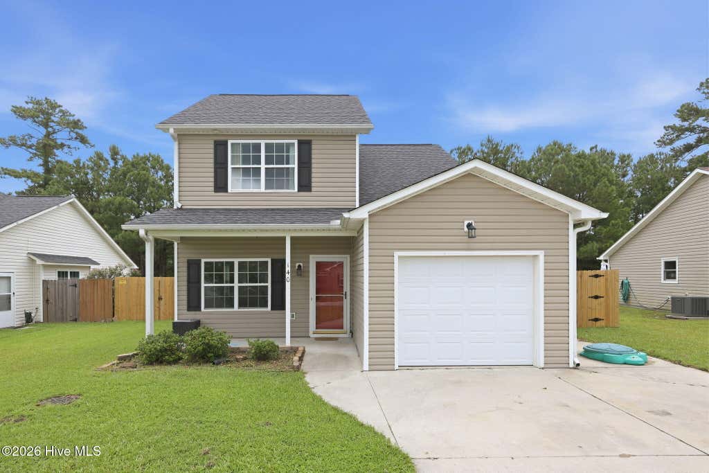 Photo of 140 Crooked Run Drive, New Bern, NC 28560 (MLS # 100594632)