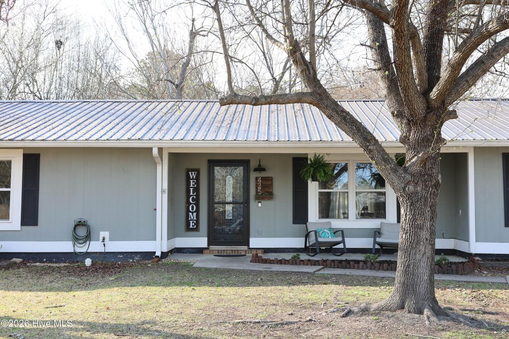 Photo of 425 Palmetto Court, Jacksonville, NC 28546 (MLS # 100558829)