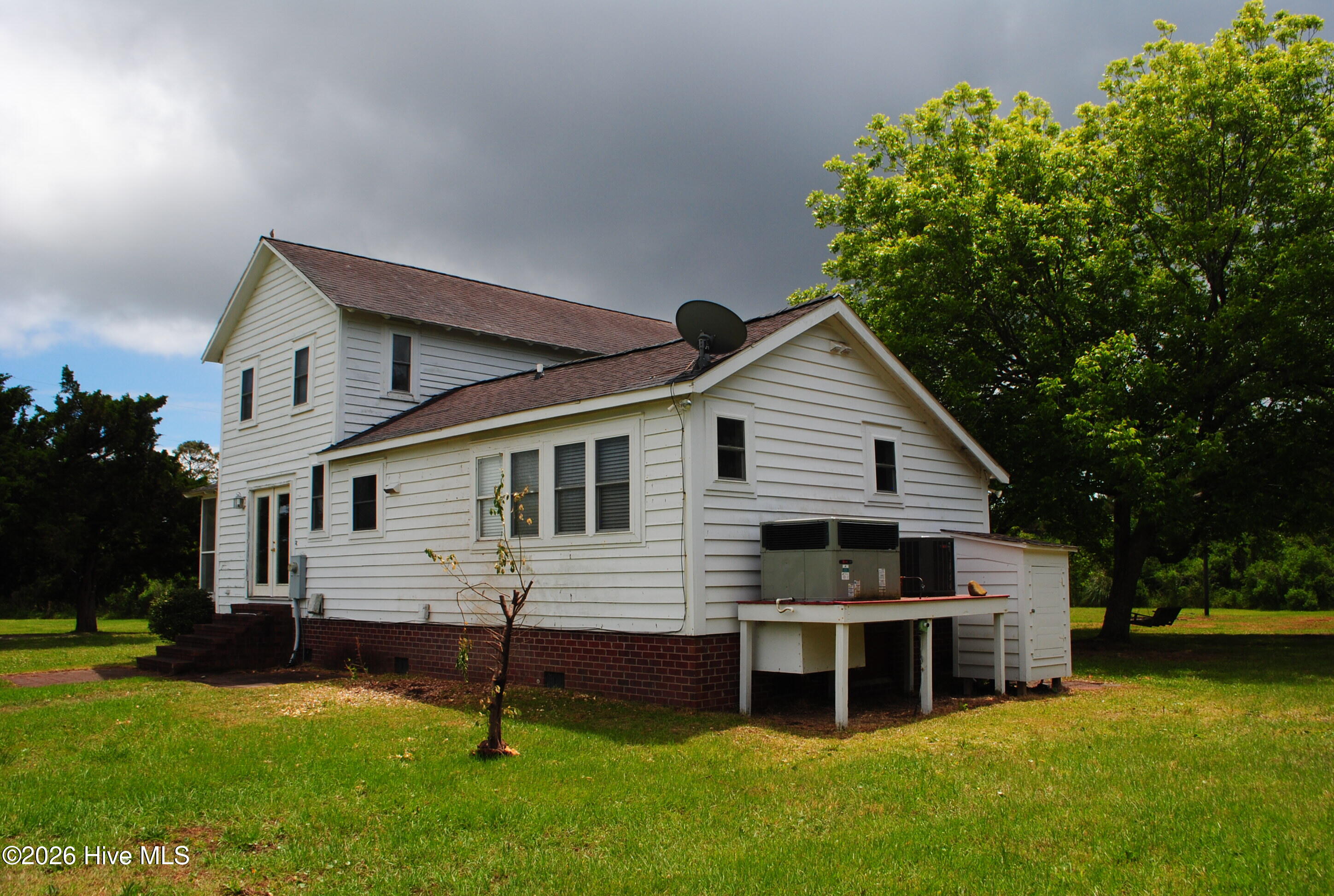 3246 Cedar Island Road