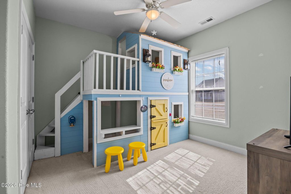 Photo of 233 Moyock Landing Drive, Moyock, NC 27958 (MLS # 100556647)