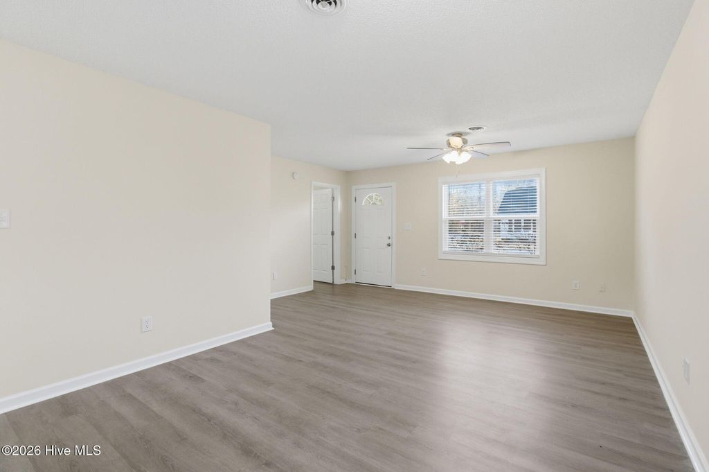 Photo of 210 Oakwood Lane, Elizabeth City, NC 27909 (MLS # 100550498)