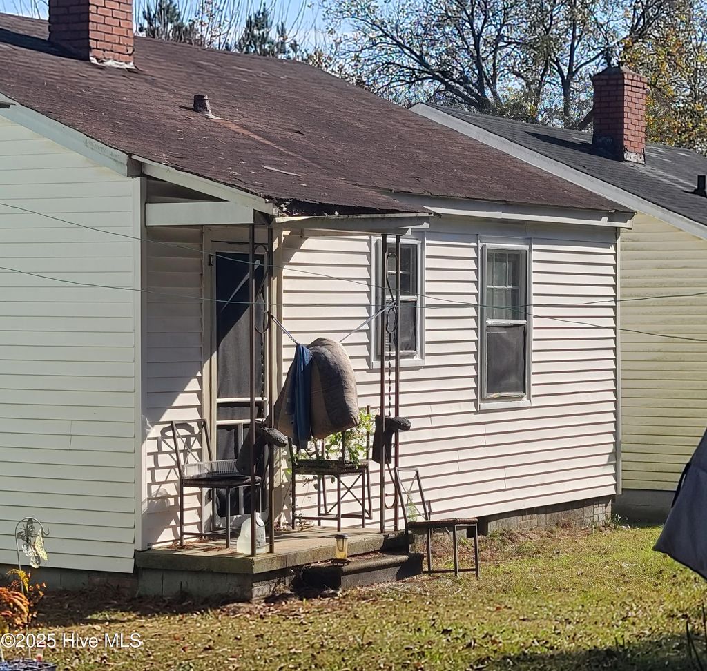 Photo of 208 Clay Street, Kinston, NC 28501 (MLS # 100542904)