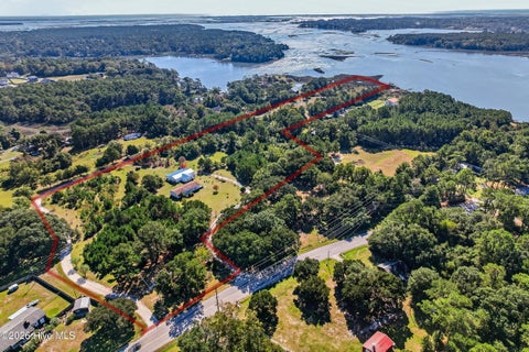 Featured picture for the property 100611759