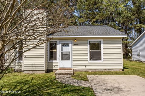 Photo of 1043 Spring Villa Drive, Jacksonville, NC 28540 (MLS # 100563578)