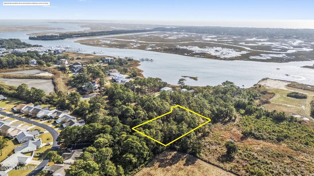 Photo of 4002 Barnes Bluff Drive SE, Southport, NC 28461 (MLS # 100543238)