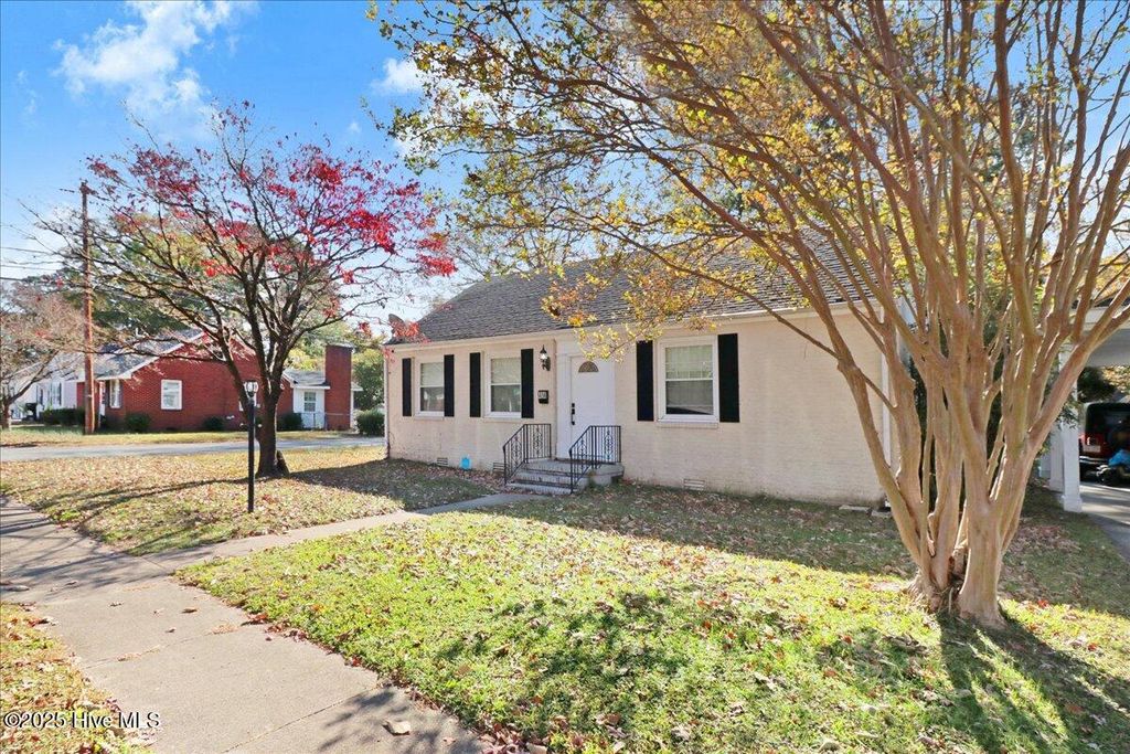 Photo of 1414 Peachtree Street, Goldsboro, NC 27530 (MLS # 100541560)