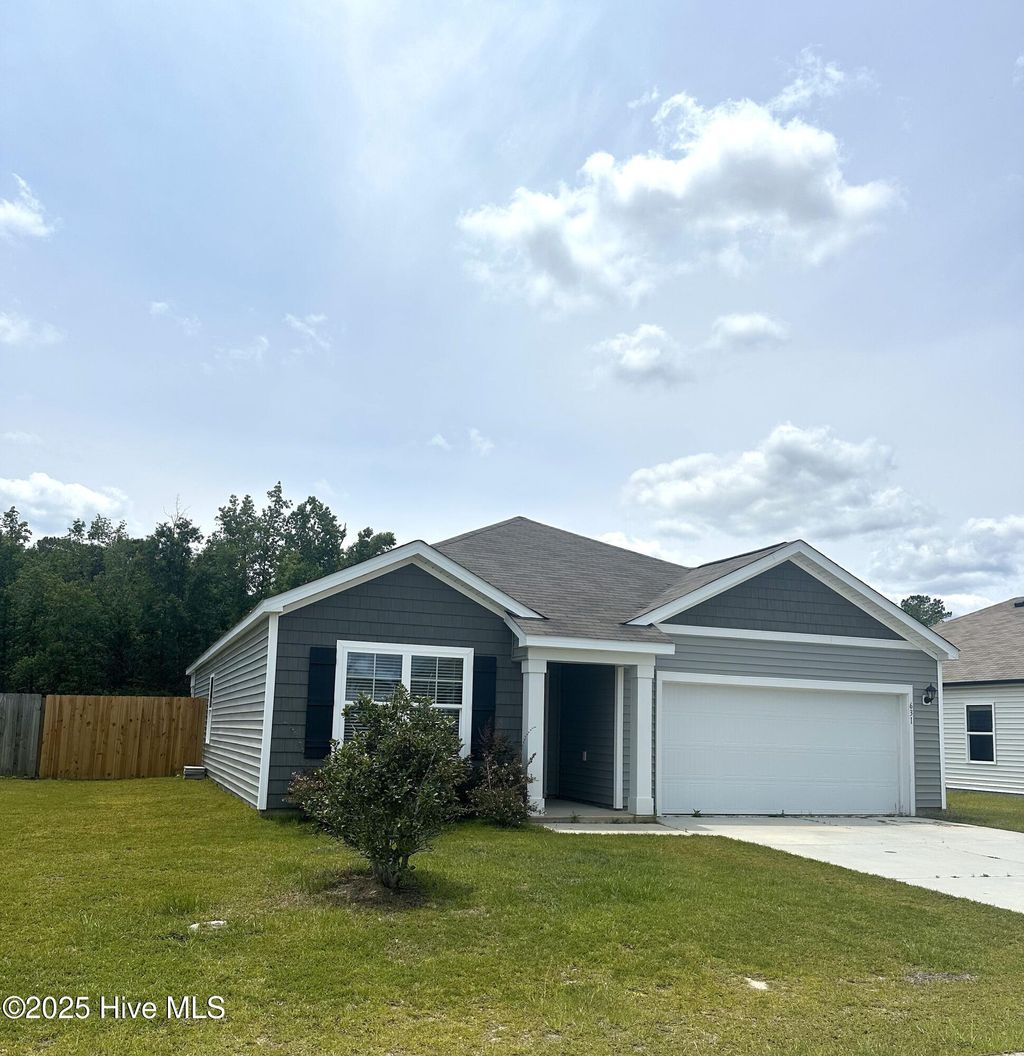Photo of 631 Avington Lane NE, Leland, NC 28451 (MLS # 100581277)