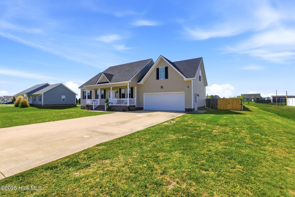 Photo of 111 Ivy Trace, Elizabeth City, NC 27909 (MLS # 100569237)