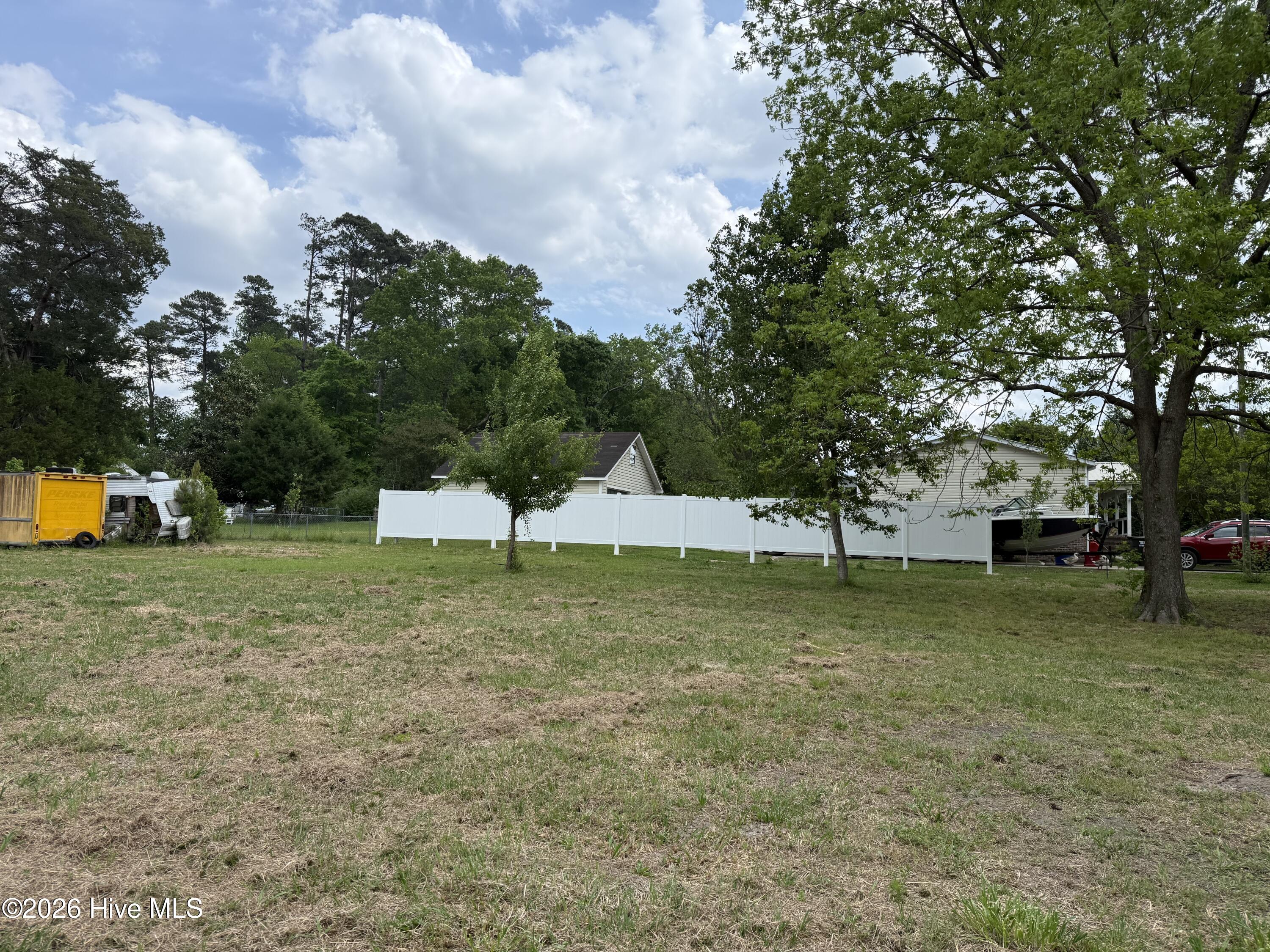 Lot 2 2 Off Us 17 Lane
