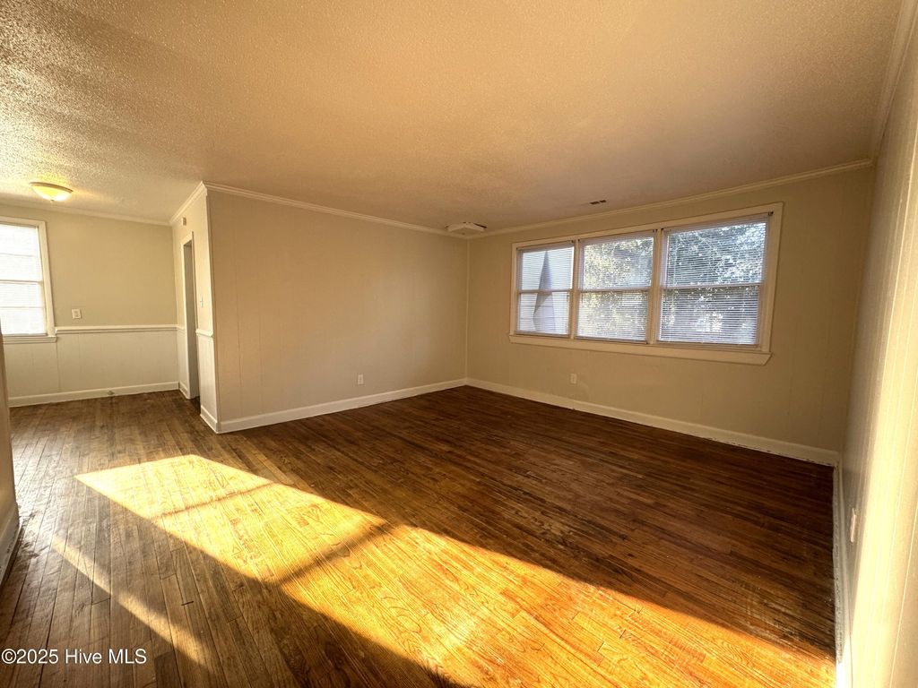 Photo of 206 York Street, Jacksonville, NC 28540 (MLS # 100556845)